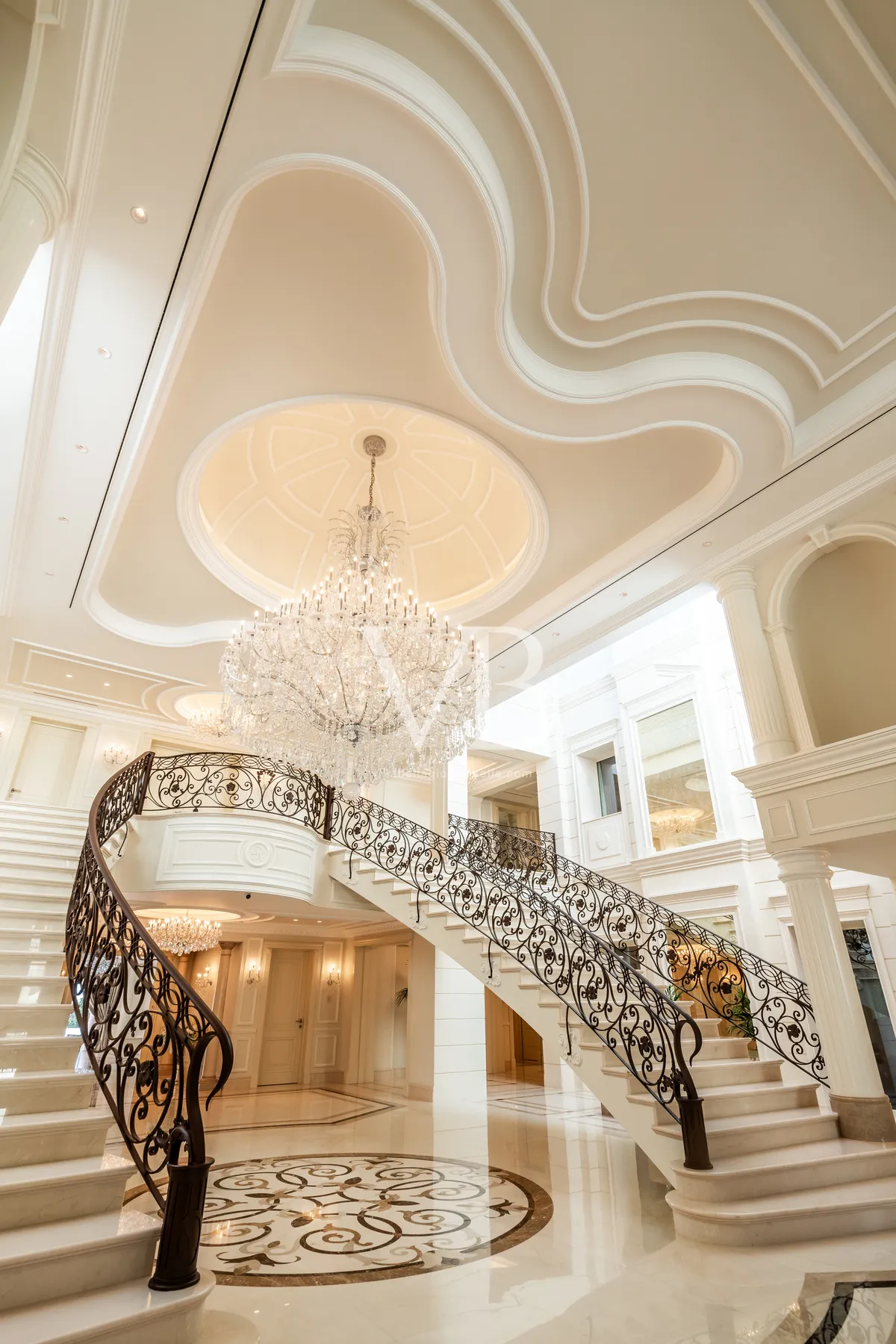 Villa Bellagio luxury stairs